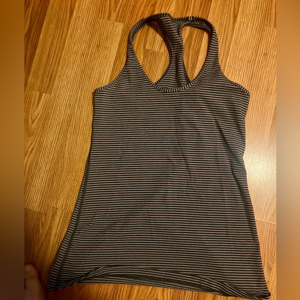 Lulu lemon racer back
